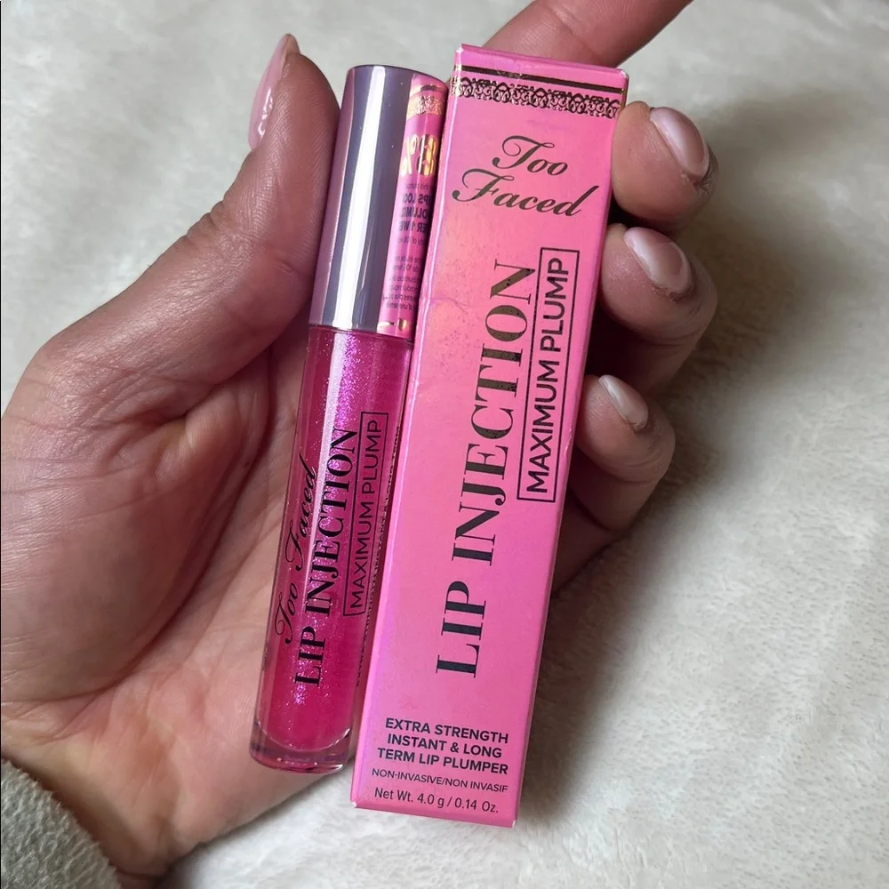 TOO FACED Injection Maximum Plump Extra-Strength Lip Plumping Gloss